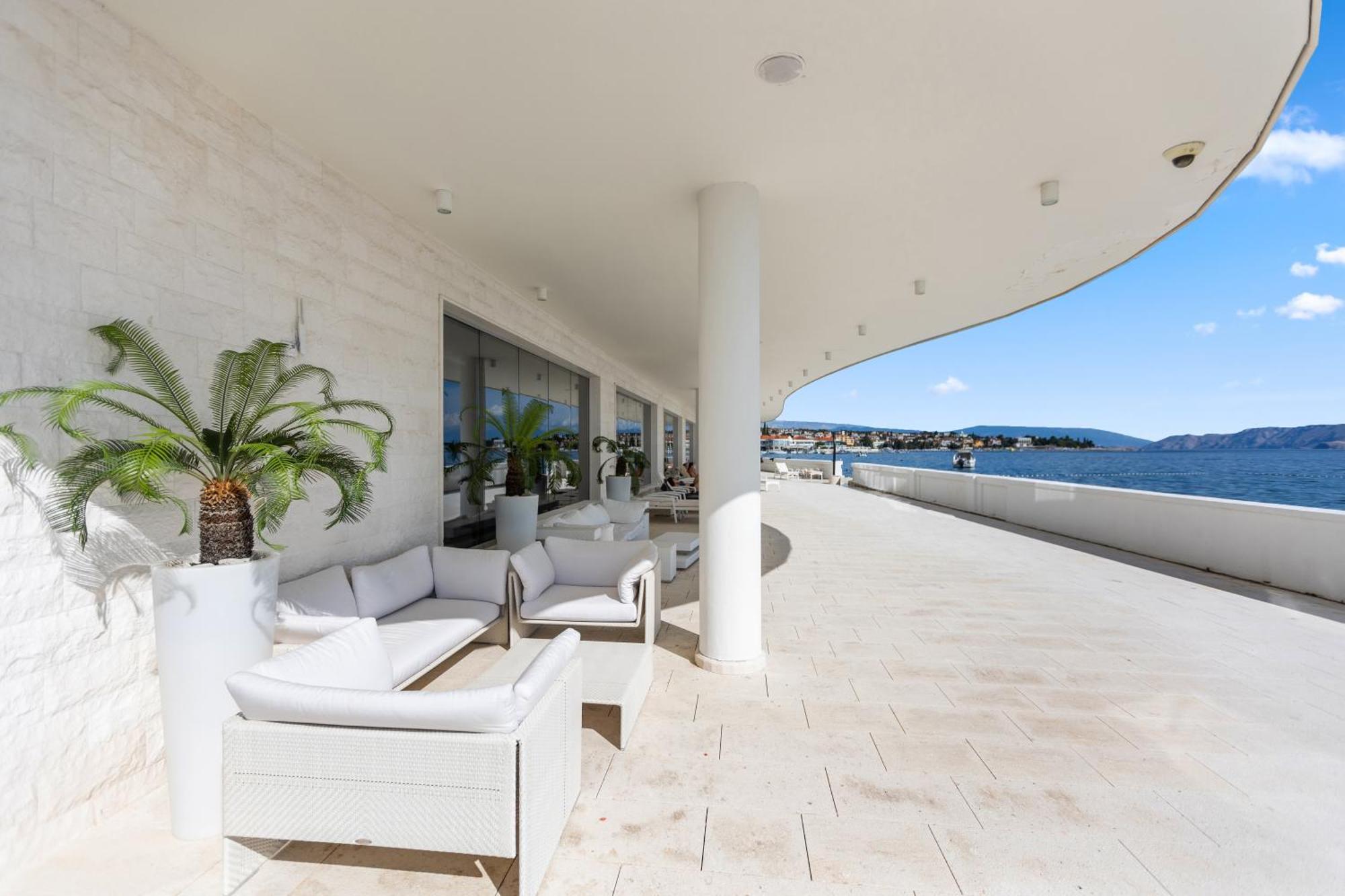 Luxury Hotel Amabilis Selce Exterior photo
